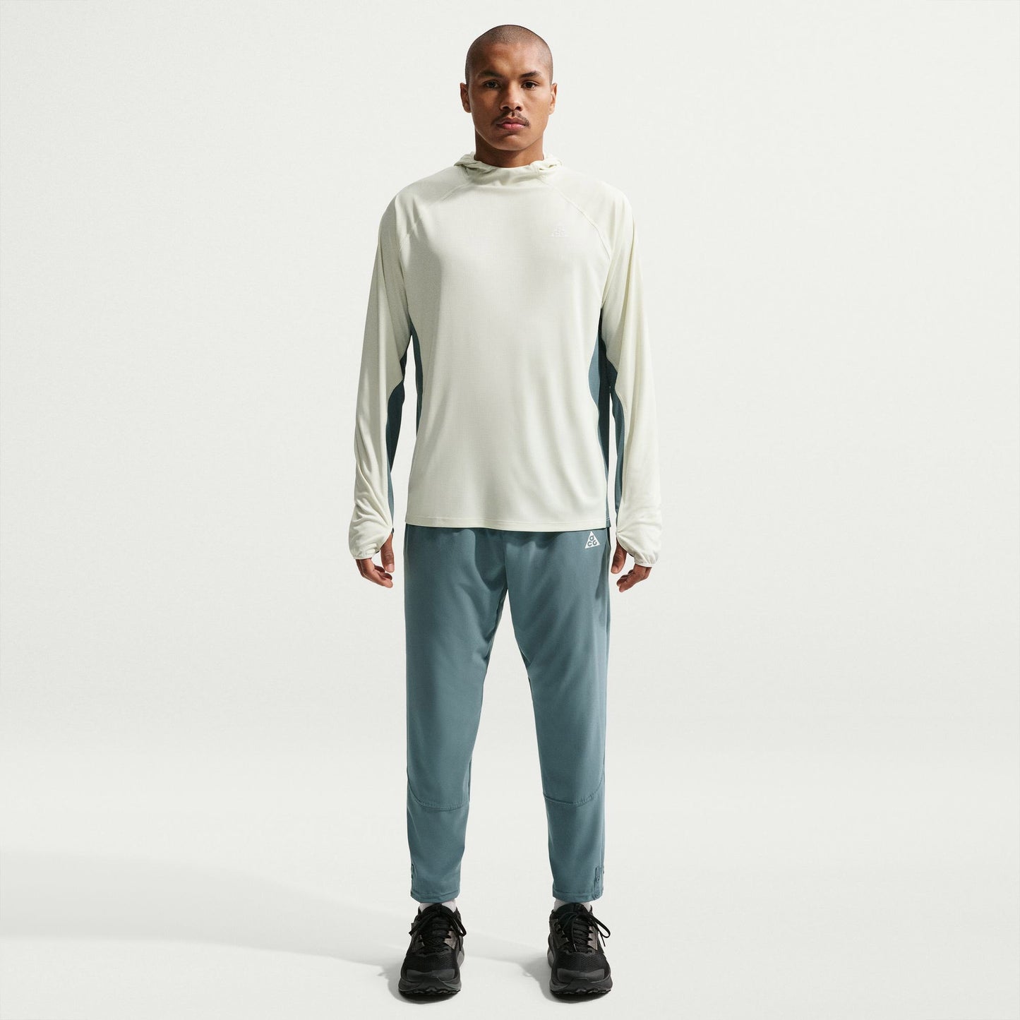 Nike ACG 'Solar Chase' Men's Dri-FIT UV Protection Hooded Trail-Running Top