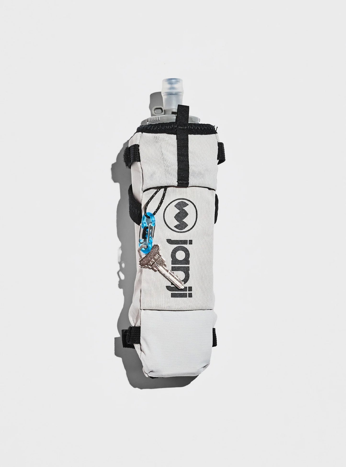 Janji Multihold Handheld Bottle