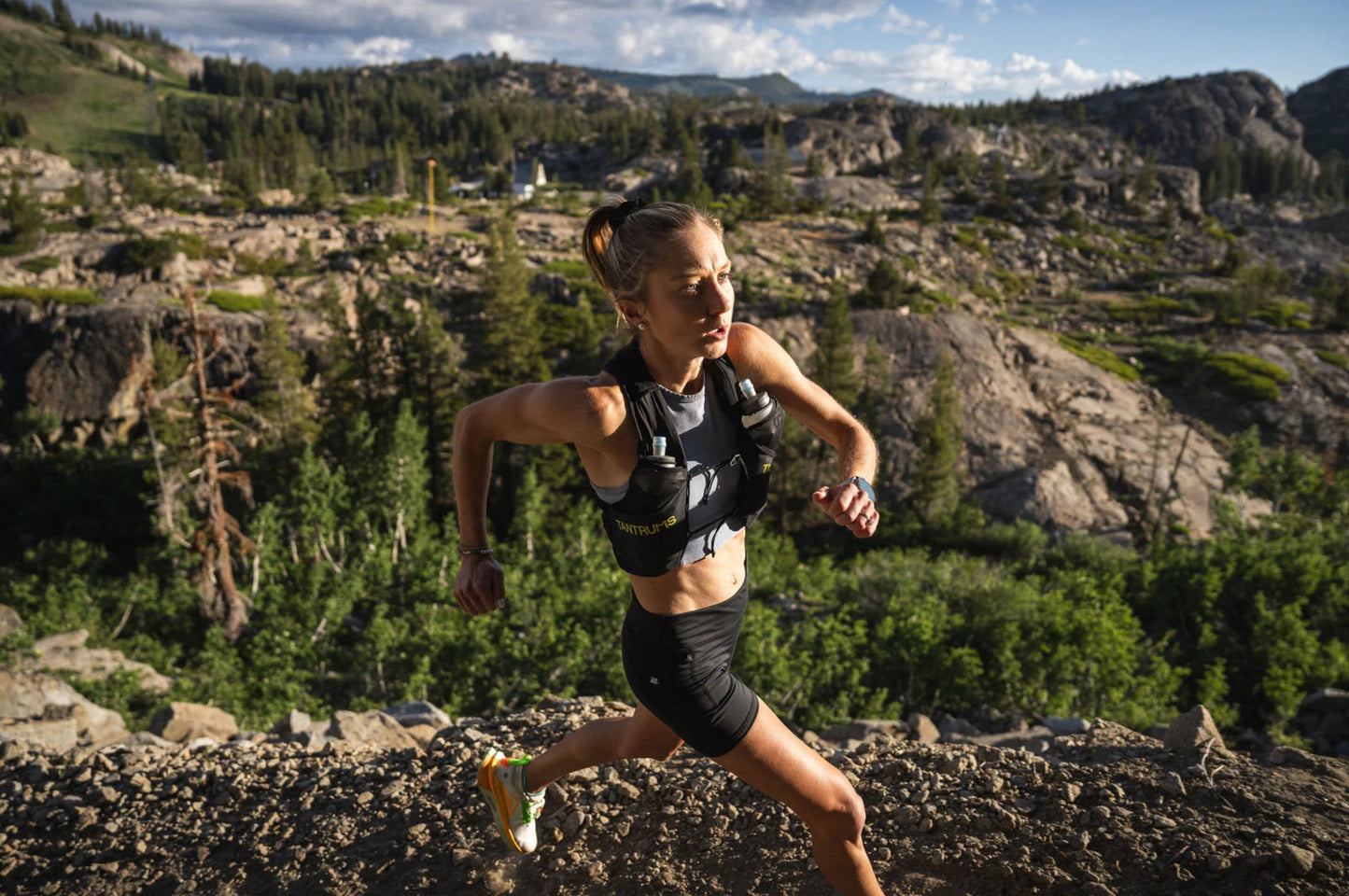 Tantrums Crest 6 Hydration Pack