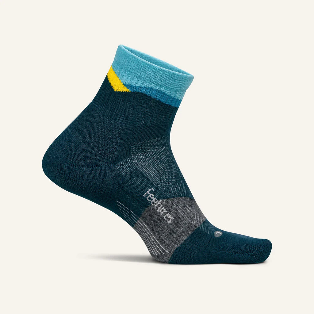 Feetures Trail Max Cushion Quarter Socks