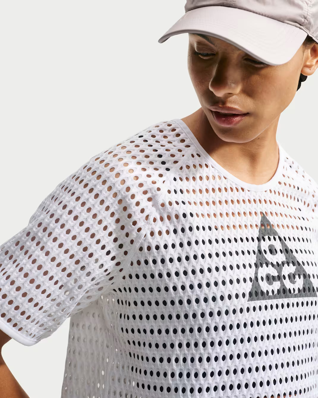 Nike ACG Radical AirFlow Women's Dri-FIT Short-Sleeve Trail Running Top