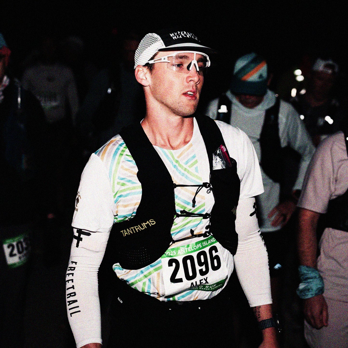 Tantrums Crest 6 Hydration Pack