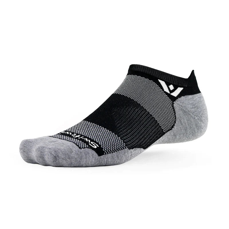 Swiftwick Maxus No Show Socks
